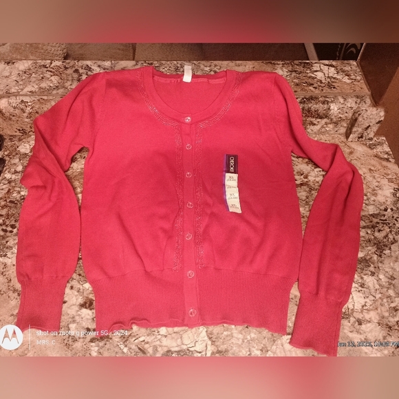 Cherokee Red Knit Cardigan Sweater. Girls Extra Large 14/16 New - Picture 1 of 4